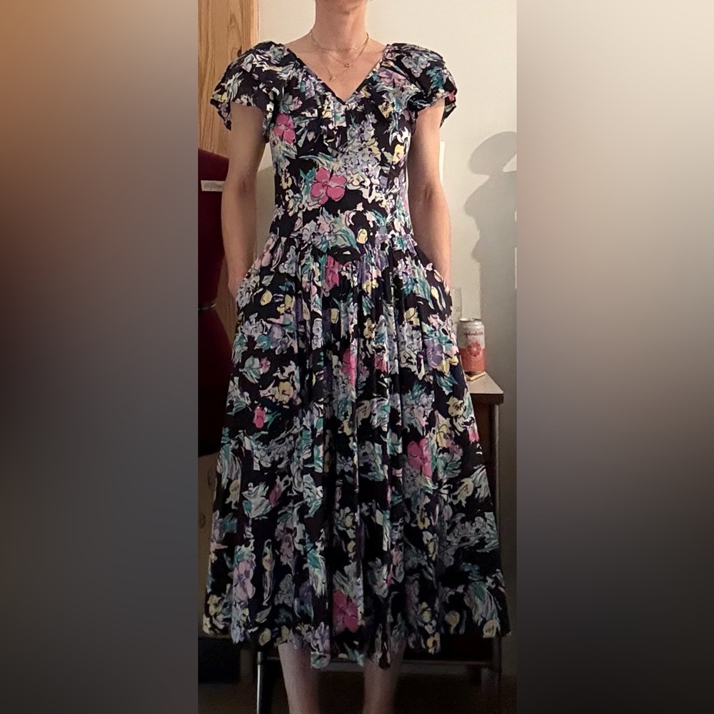 Amazing floral 100% cotton Laura Ashley Cottage Core Dress UK12 - fits like US8